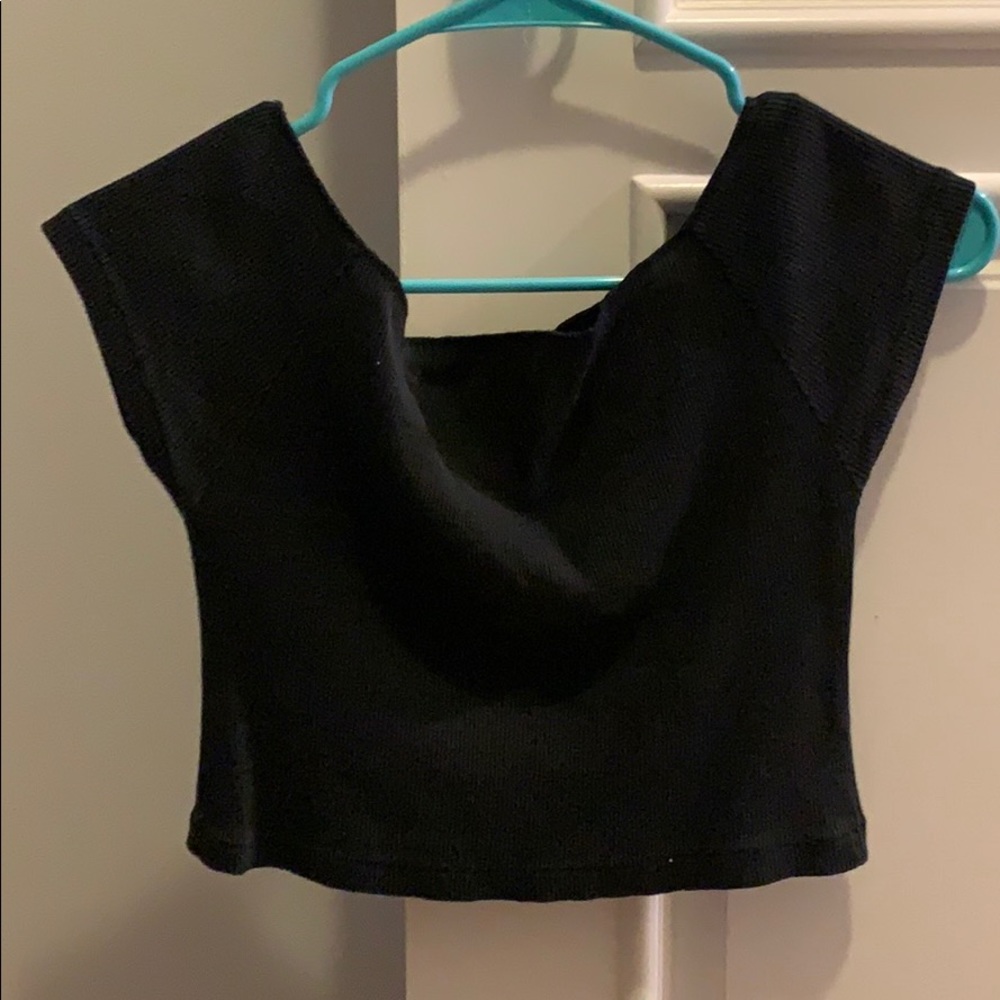 Brandy Melville off the shoulder top